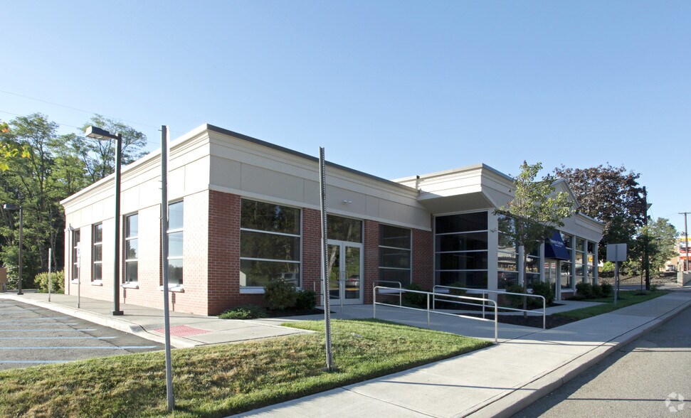 Primary Photo Of 101 State Route 27, Edison Office For Sale