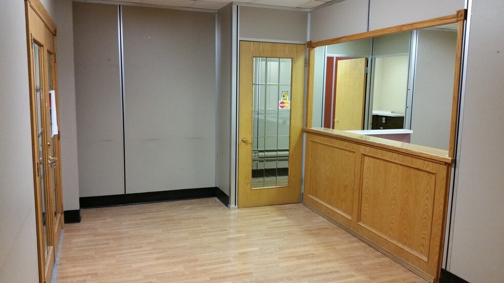 More Photos Of 8225 105th St, Edmonton Office For Lease