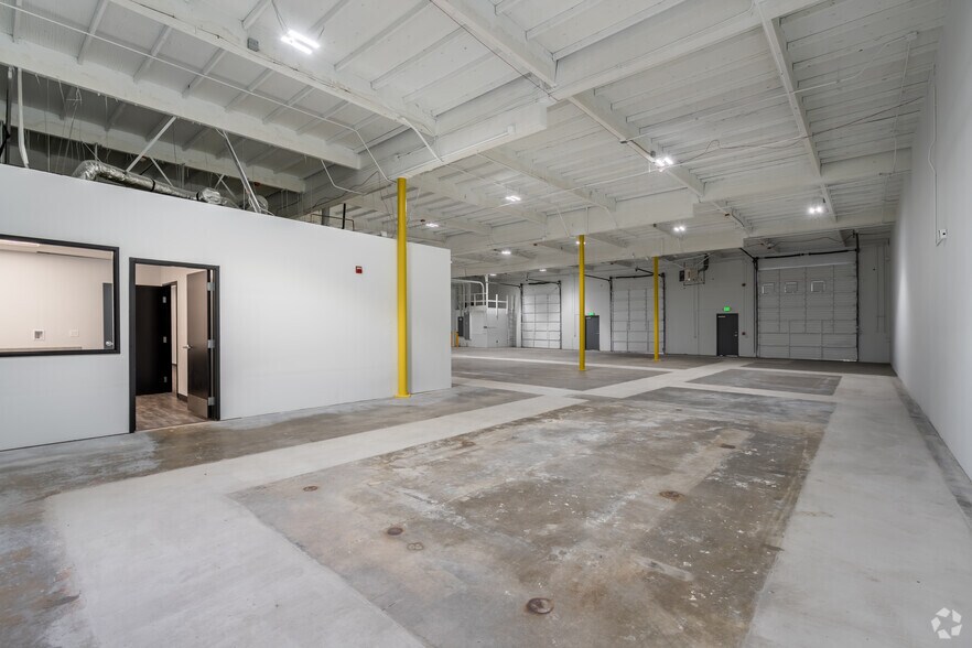 More Photos Of 22441-22477 72nd Ave S, Kent Unknown For Lease