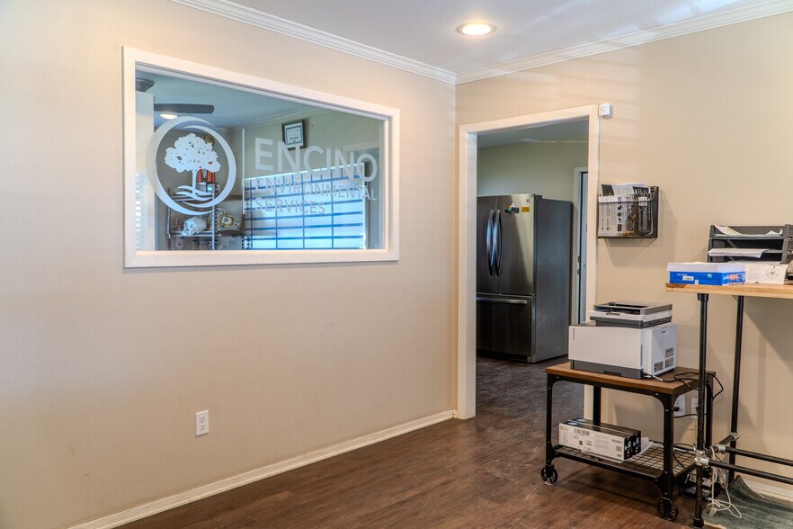 More Photos Of 4959 US-90, Alleyton Office For Sale