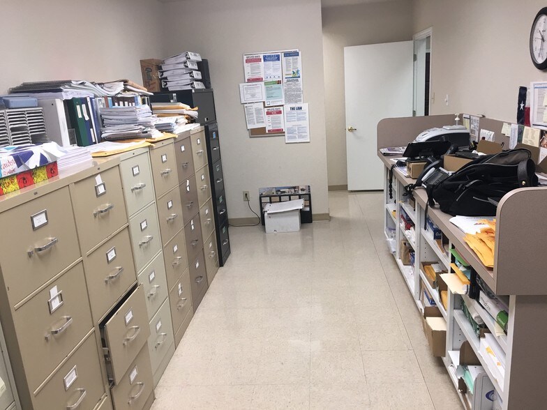 More Photos Of 1 S Main St, Temple Office For Lease