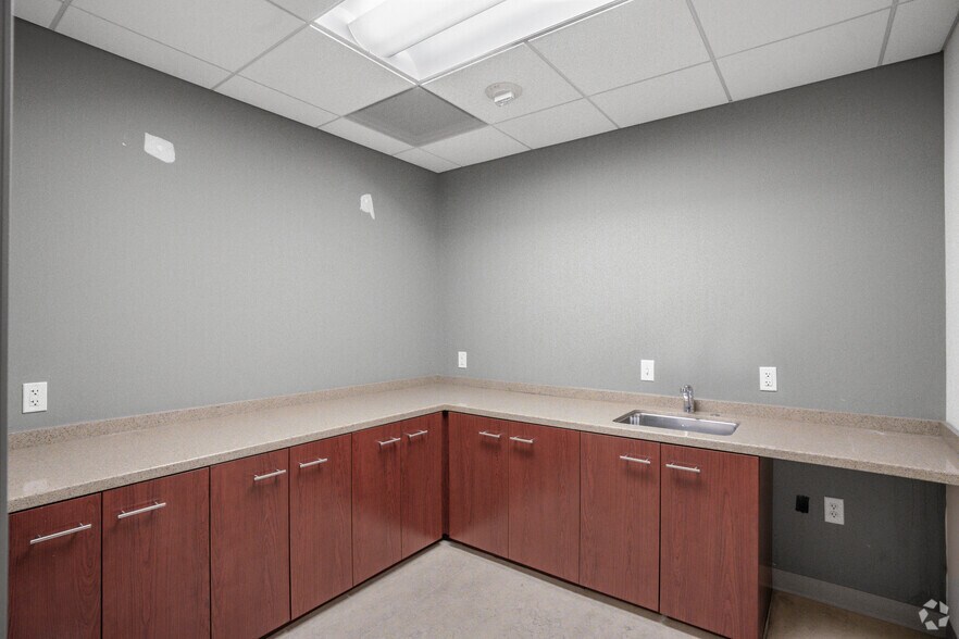 More Photos Of 1250 23rd St NW, Washington Office Residential For Lease