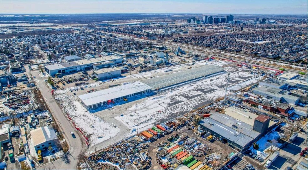 More Photos Of 6501 Rue Charles-Normoyle, Saint-hubert Industrial For Lease