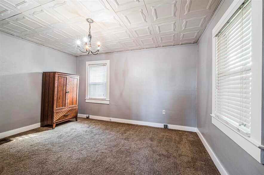 More Photos Of 1128 Magnolia St, Bowling Green Office Residential For Sale