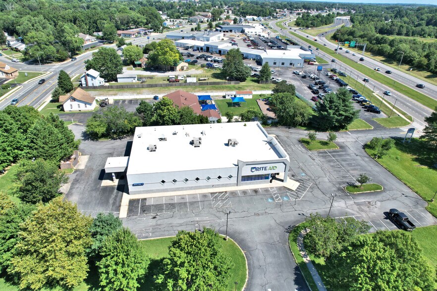 More Photos Of 1580 S Dupont Hwy, Dover General Retail For Sale