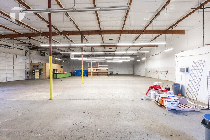 More Photos Of 6500 Elvas Ave, Sacramento Warehouse For Lease
