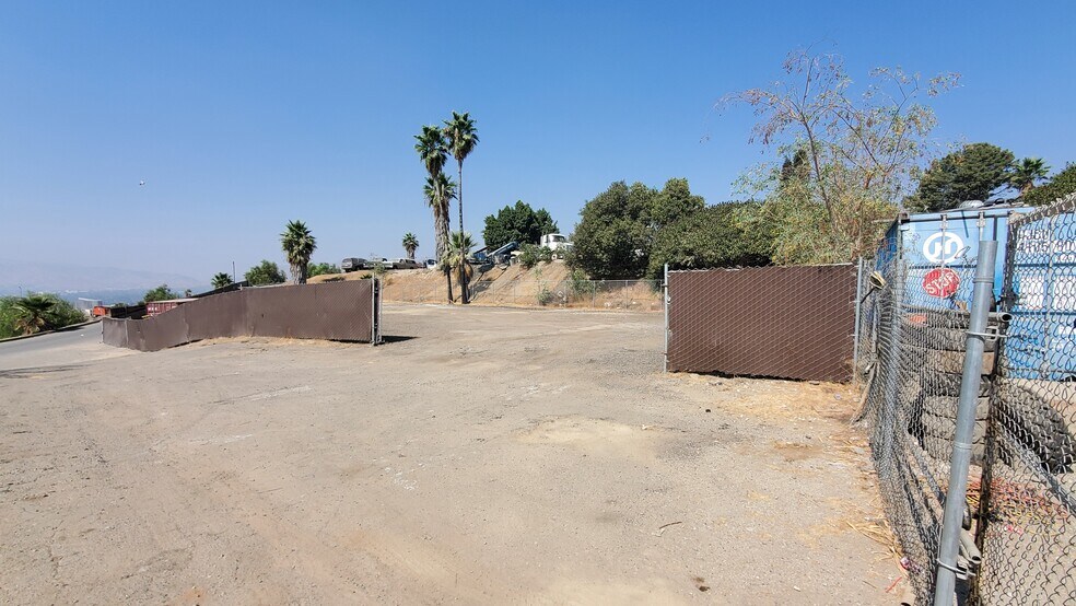 More Photos Of 12087 Lopez Canyon Rd, Sylmar Land For Lease