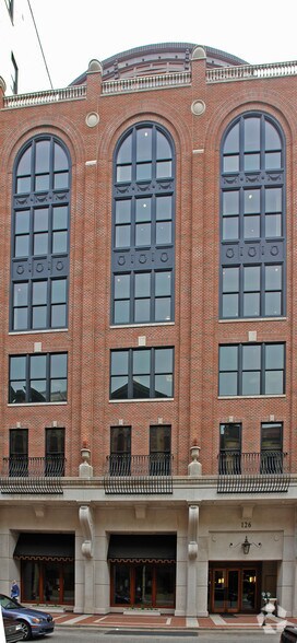 More Photos Of 126 Ottawa Ave NW, Grand Rapids Office For Lease