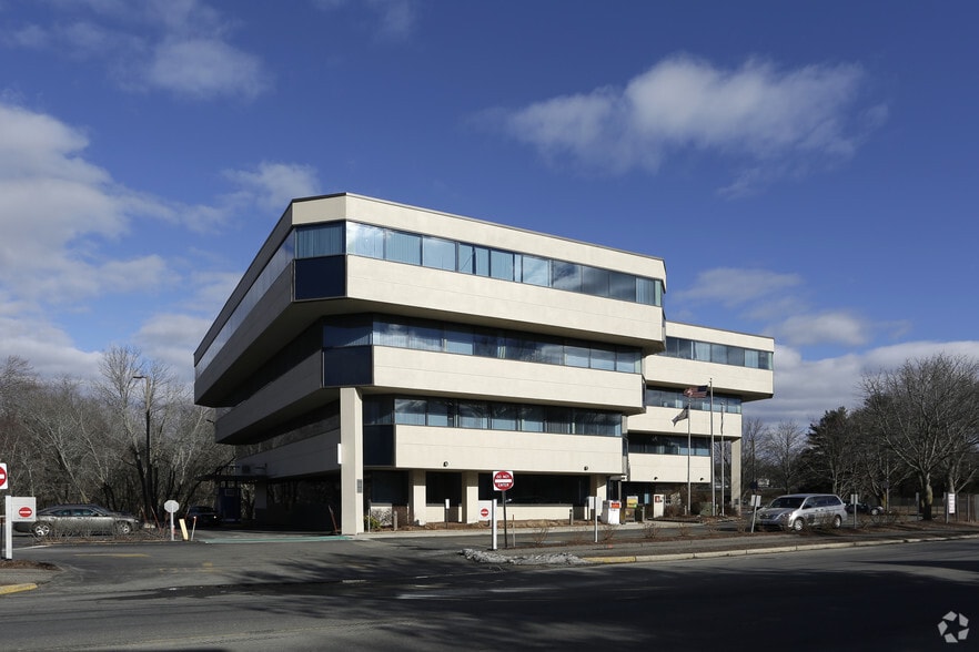 More Photos Of 30 Massachusetts Ave, North Andover Office For Lease