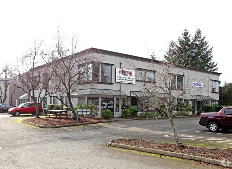 Primary Photo Of 17635-17639 NE 67th Ct, Redmond Flex For Sale