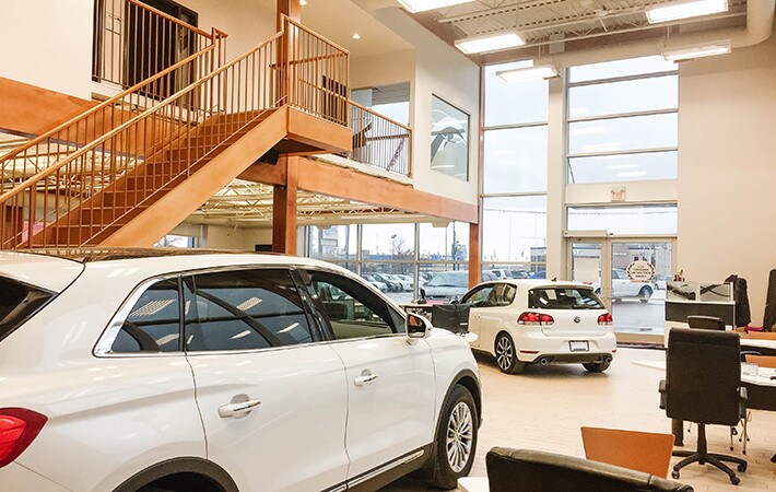 More Photos Of 810 Regent Ave W, Winnipeg Auto Dealership For Sale