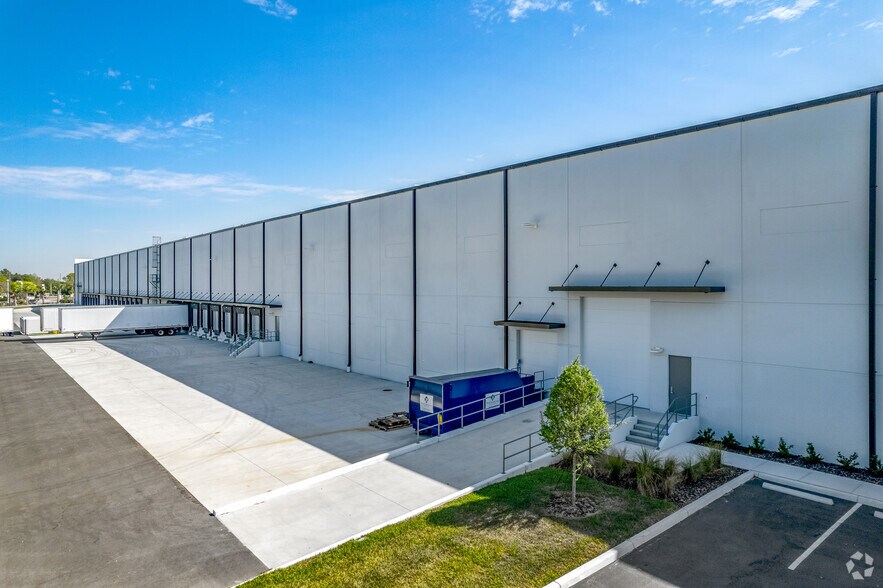 More Photos Of 8660 133rd Ave N, Largo Industrial For Lease