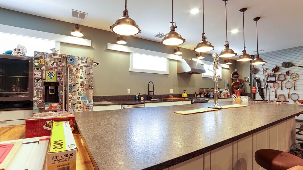 More Photos Of 17629 Cordova Pl, Panama City Beach Industrial For Sale