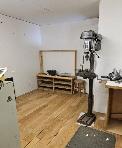 More Photos Of 3963 Main St, Scio Storefront For Sale