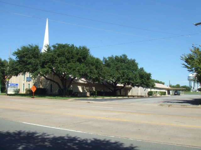 Primary Photo Of 1919 S Collins St, Arlington Religious Facility For Sale