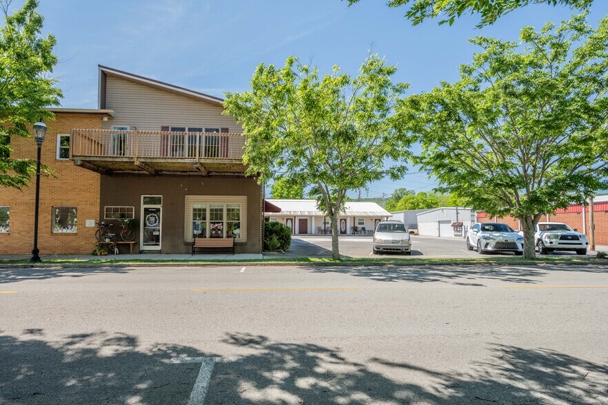 Primary Photo Of 3251 Main St, Pikeville Specialty For Sale