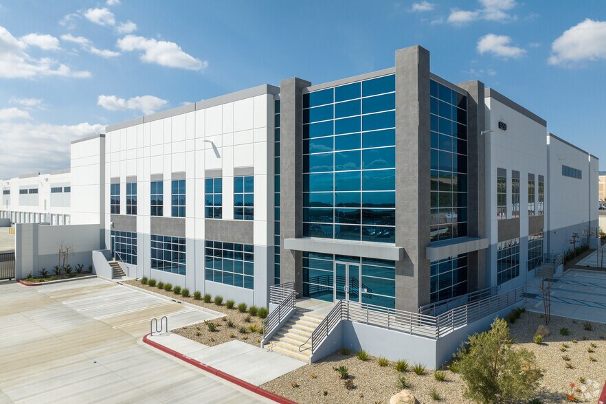 Primary Photo Of 6260 Mango Ave, Fontana Distribution For Lease