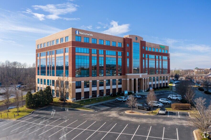 More Photos Of 10300 Ormsby Park Pl, Louisville Unknown For Lease