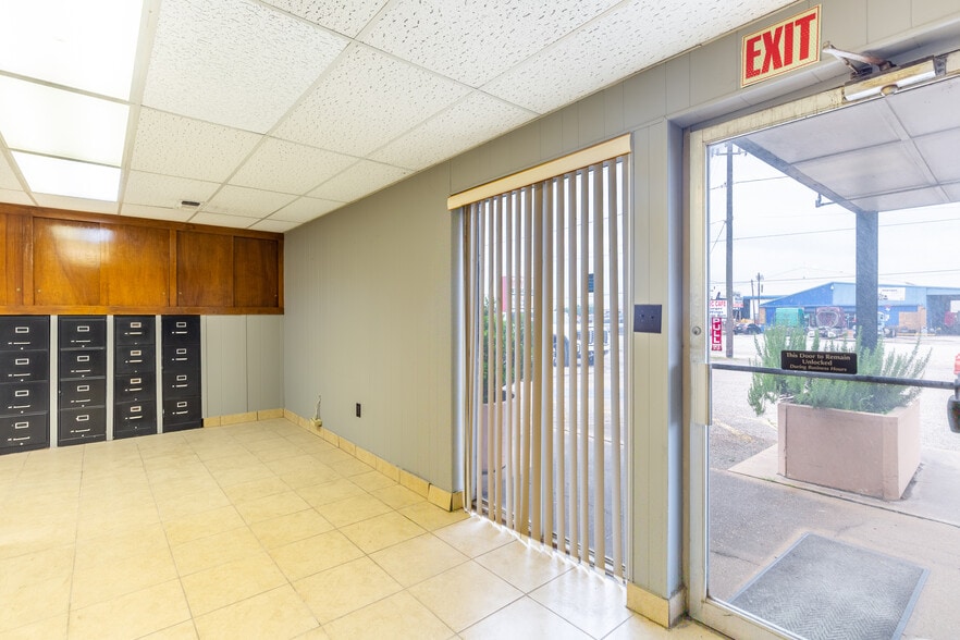 More Photos Of 2205 Clinton Dr, Galena Park Medical For Sale