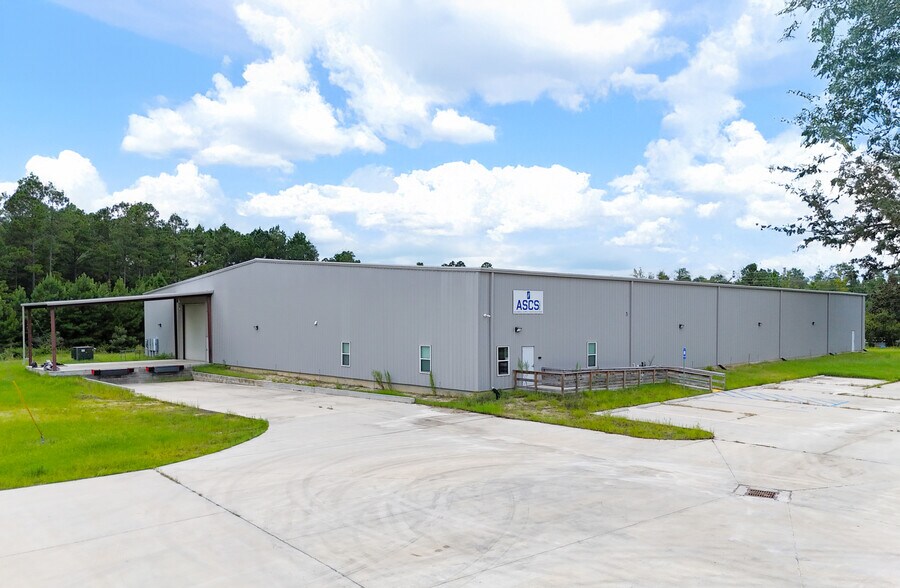 More Photos Of 921 Old Still Road, Woodbine Manufacturing For Lease