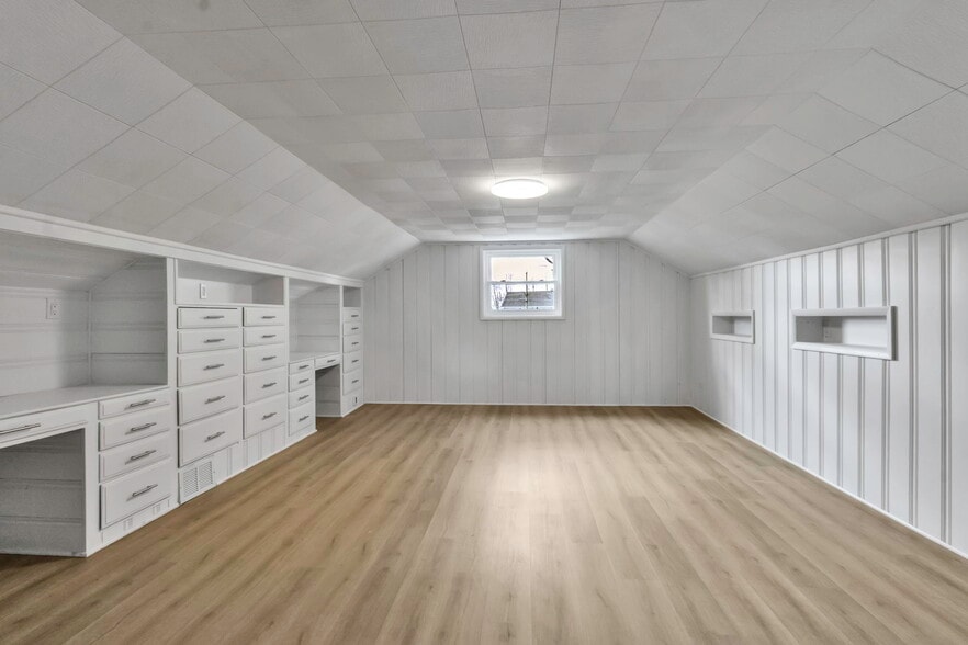 More Photos Of 12482 Broadway St, Alden General Retail For Sale