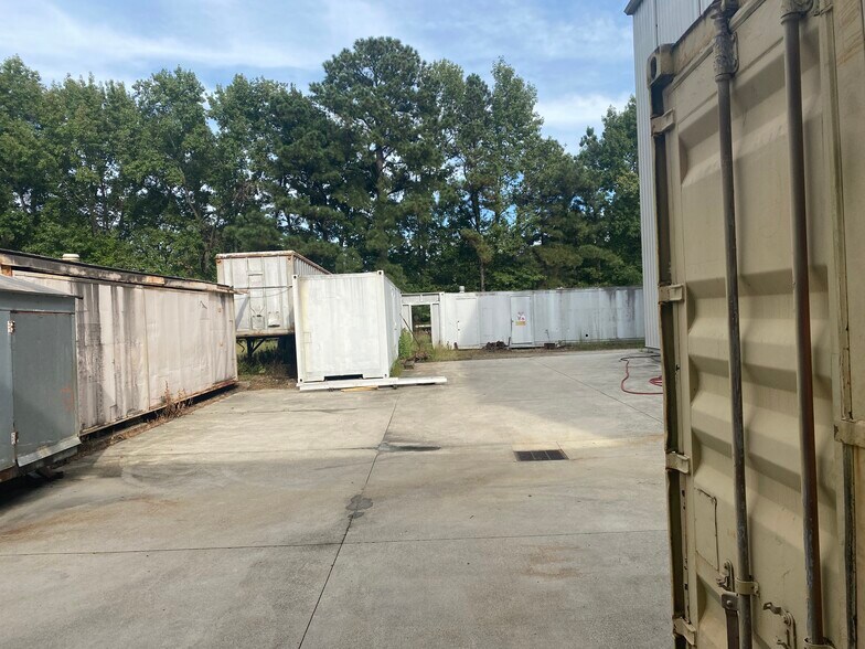 More Photos Of 1033 Cavalier Blvd, Chesapeake Manufacturing For Sale