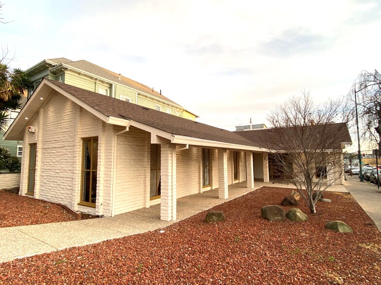 Primary Photo Of 1726 Sonoma Blvd, Vallejo Office For Lease