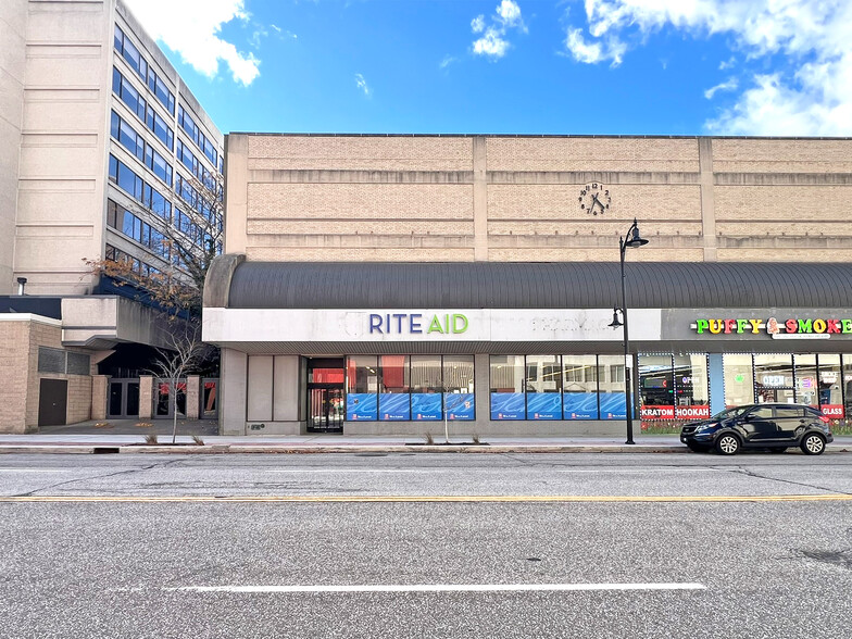 More Photos Of 916 State St, Erie Storefront For Lease