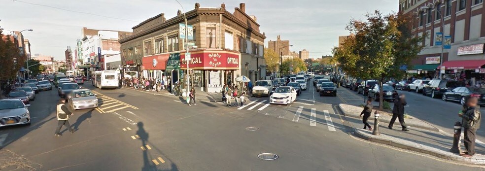 Primary Photo Of 2886 3rd Ave, Bronx Storefront Retail Office For Lease