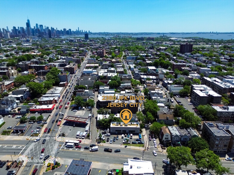 More Photos Of 2380 John F Kennedy Blvd, Jersey City Convenience Store For Lease