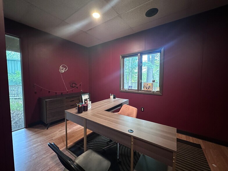 More Photos Of 2883 Aero Park Dr, Traverse City Warehouse For Sale