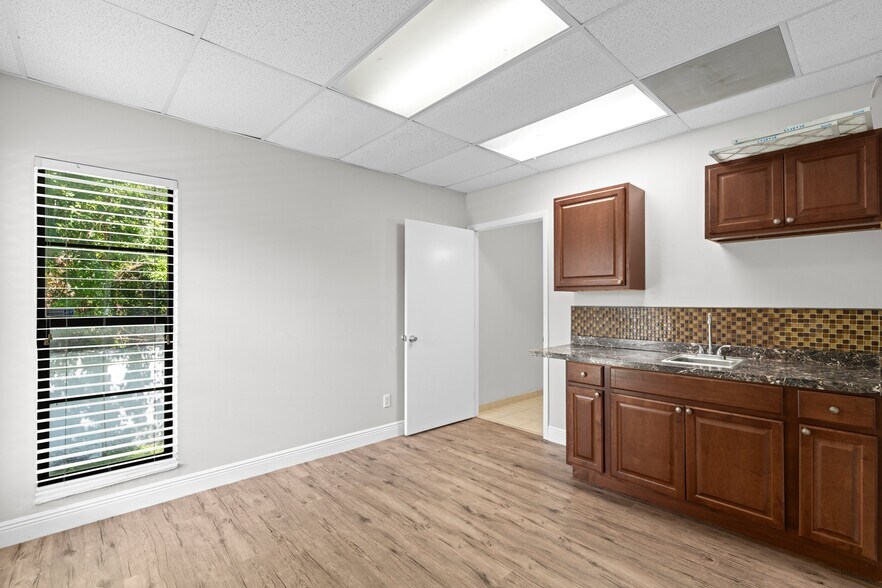 More Photos Of 13455 S Military Trl, Delray Beach Medical For Lease