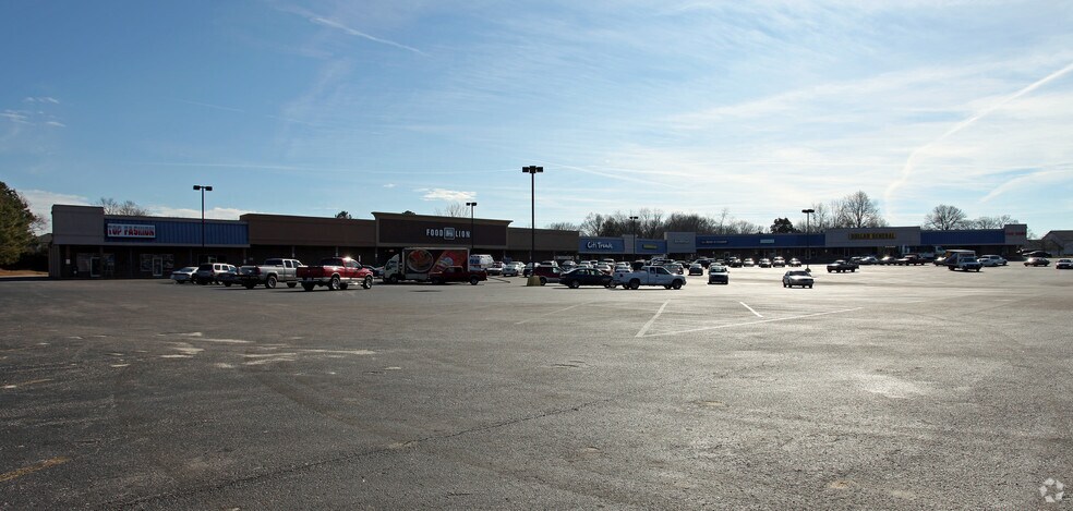 More Photos Of 1600 N Garnett St, Henderson Unknown For Lease