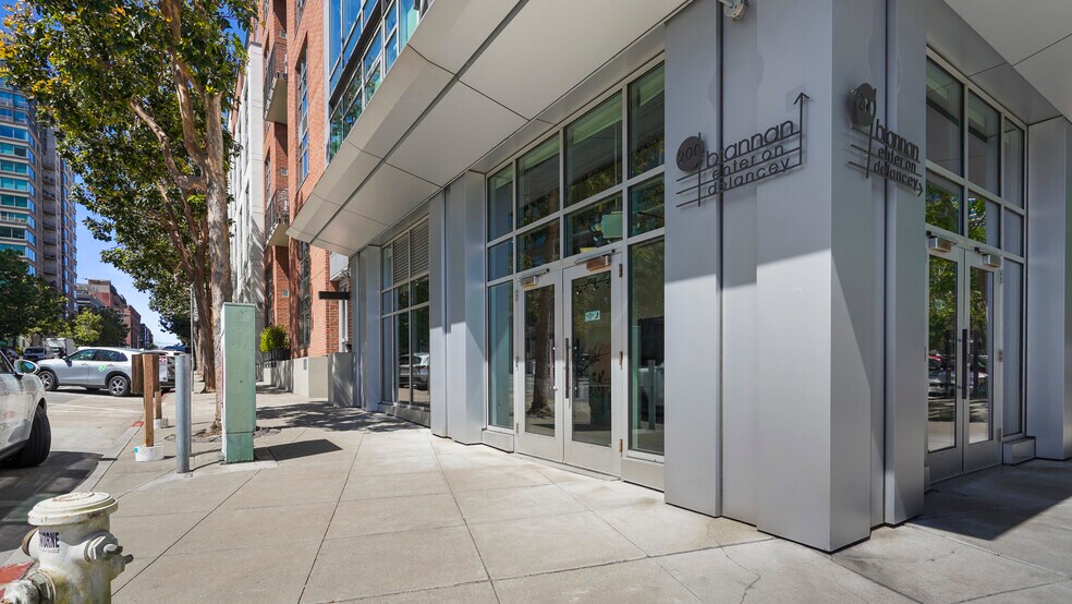 More Photos Of 200 Brannan St, San Francisco Apartments For Sale