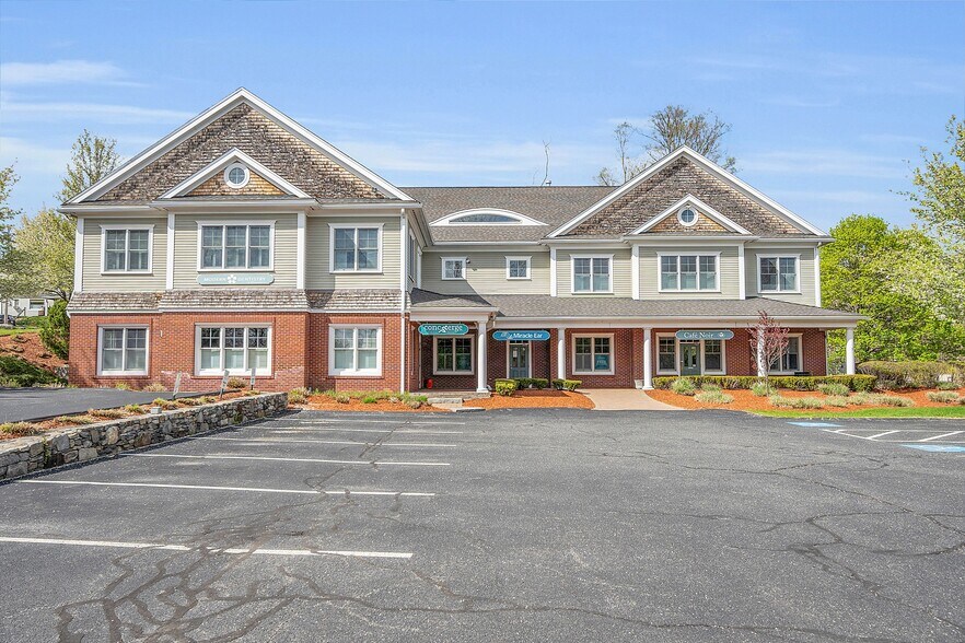 More Photos Of 307 Grafton St, Shrewsbury Office For Lease