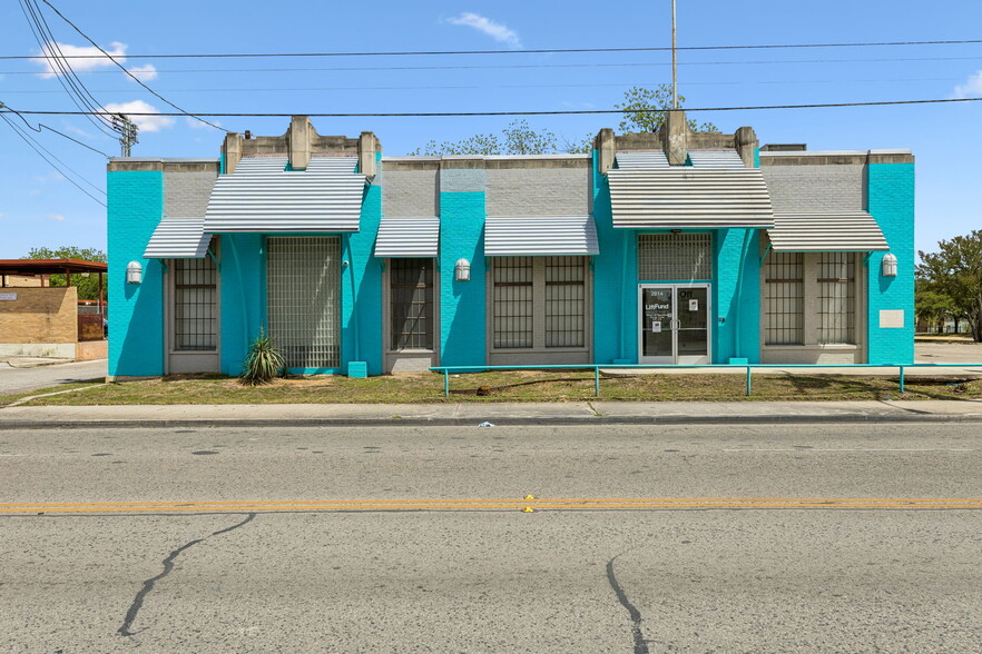 Primary Photo Of 2014 S Hackberry St, San Antonio Office For Sale