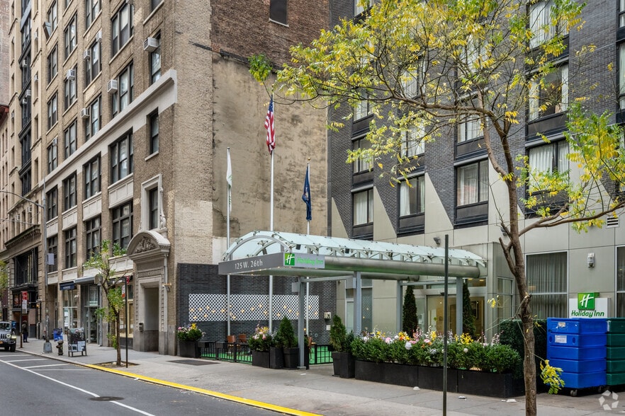 More Photos Of 125 W 26th St, New York Hotel For Lease