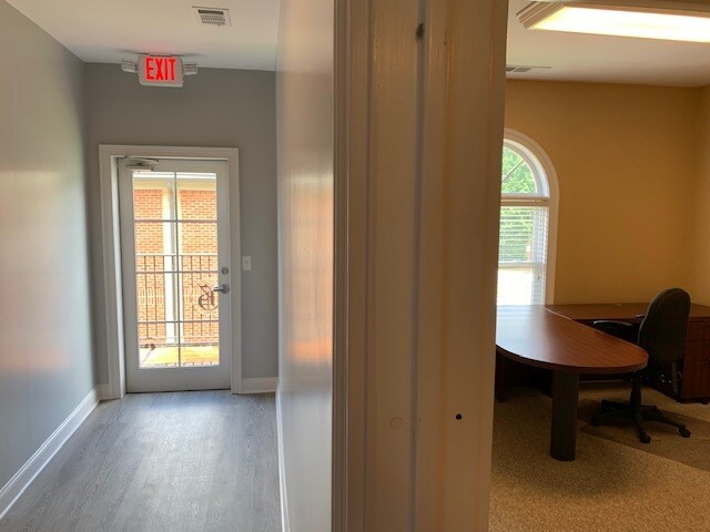 More Photos Of 4080 Mcginnis Ferry Rd, Alpharetta Medical For Lease