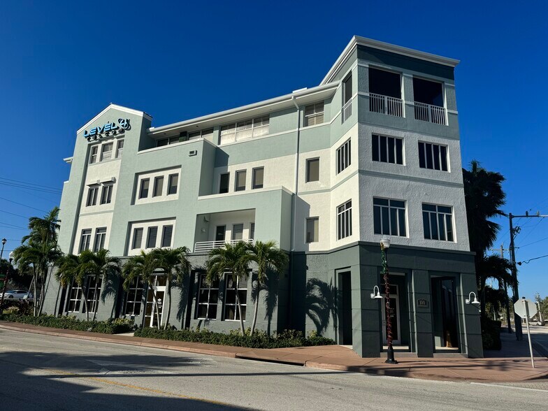 Primary Photo Of 100 SW Albany Ave, Stuart Office Residential For Lease