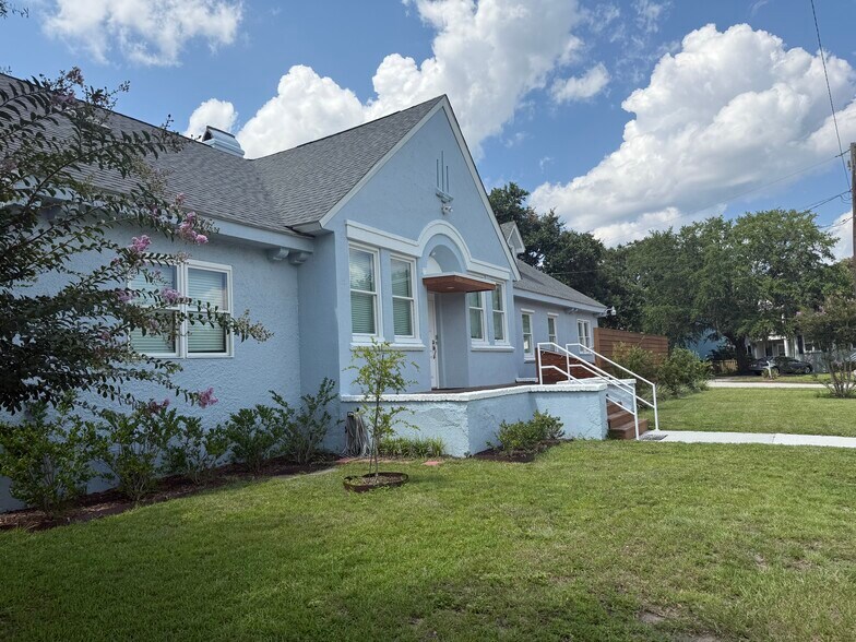 Primary Photo Of 4951 Jenkins Ave, North Charleston Office For Sale