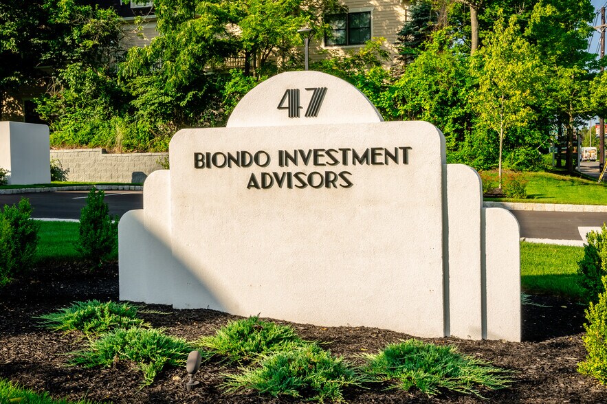 More Photos Of 47 Main St, Sparta Office For Lease