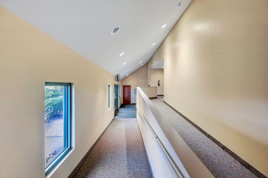 More Photos Of 1110 Clay Ave, Dunmore Medical For Lease