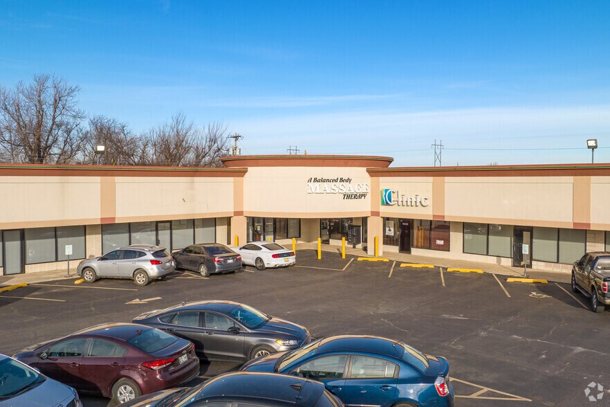 More Photos Of 8400 S Western Ave, Oklahoma City Unknown For Lease