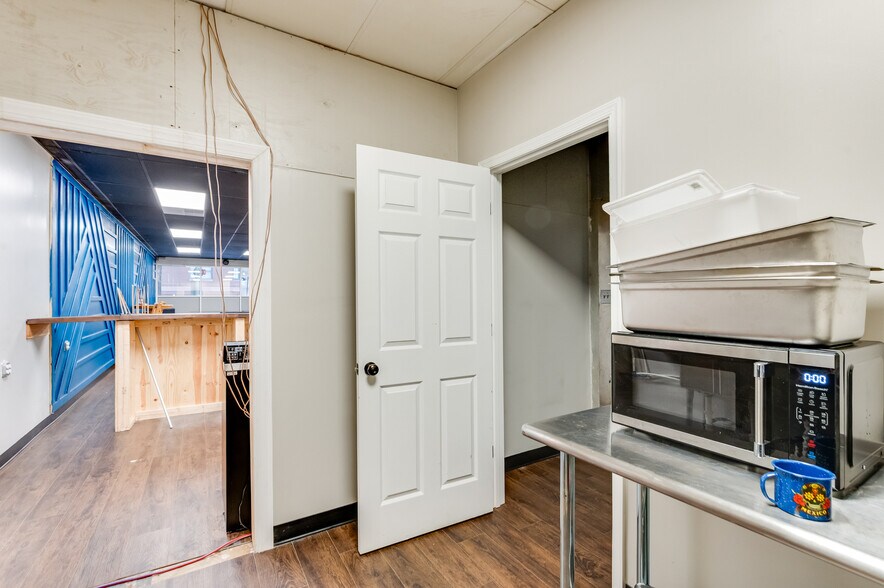 More Photos Of 1217-1219 E Main St, Richmond Storefront For Sale