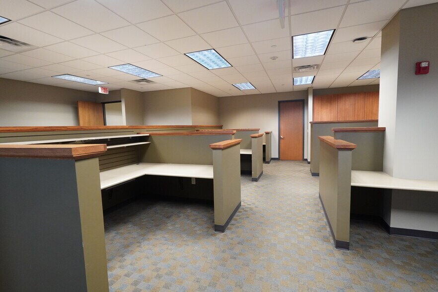 More Photos Of 335 E Sonterra Blvd, San Antonio Medical For Lease