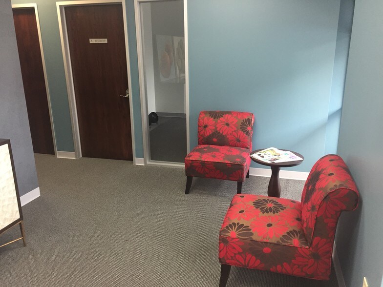 More Photos Of 3224-3228 Collinsworth St, Fort Worth Office For Lease