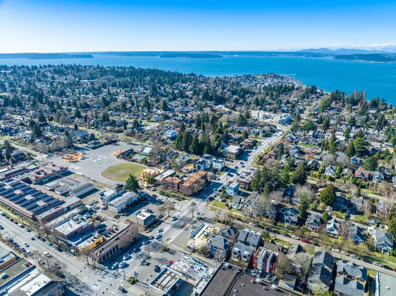 More Photos Of 4312 SW Admiral Way, Seattle Convenience Store For Sale