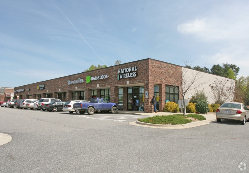 More Photos Of 2040 Hicone Rd, Greensboro Freestanding For Lease