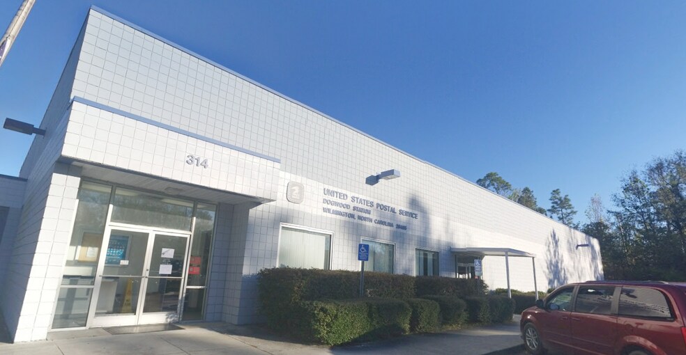 More Photos Of 314 LENNON Dr, Wilmington Post Office For Sale