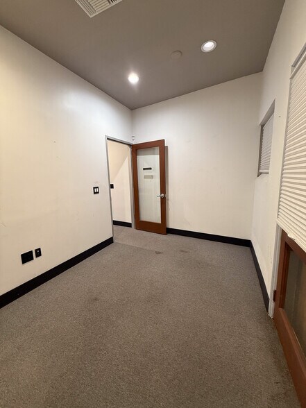 More Photos Of 10931 W Pico Blvd, Los Angeles Storefront Retail Office For Sale